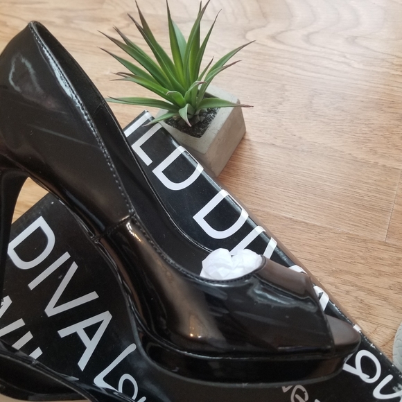 💕Black Wild Diva Peeptoe Heels💕 - Picture 6 of 8